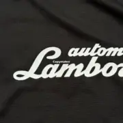 【現貨】巴黎 BLC 25SS x Lamborghini 聯名 車標刺繡logo 短袖T恤足球衣 黑色：圖片 15