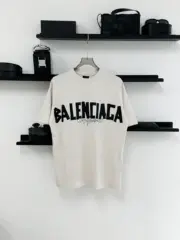 巴黎 BLC 24SS 秀款 膠帶 繃帶logo 水洗做舊 破壞 短袖T恤 石灰白：圖片 4