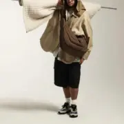 【現貨】LEMAIRE Soft Game Crossbody Bag  尼龍 牛角包流浪包可頌包側背包斜背包 大號：圖片 6