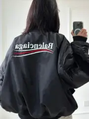 巴黎 BLC 23FW 可樂波浪經典logo 尼龍鋪棉 飛行夾克外套 廓型 MA-1：圖片 6