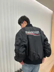 巴黎 BLC 23FW 可樂波浪經典logo 尼龍鋪棉 飛行夾克外套 廓型 MA-1：圖片 7