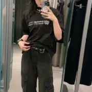 【現貨】【福利回饋免運】巴黎 BLC 24FW 1917麥穗刺繡 字母logo 短袖T恤 黑色：圖片 5