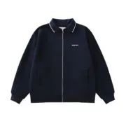 【預售】M1U M1U 25SS 繆繆 字母Logo刺繡 珠地棉 立領夾克外套校服夾克 藏青：圖片 2