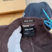 【現貨】M1U M1U 25FW 繆繆 刺繡logo 撞色抽繩 鴨舌帽棒球帽老帽帽子 四色：圖片 10