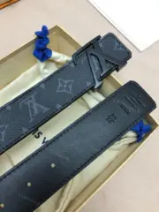 1V 21FW 經典老花  滿版Logo 黑色全黑黑魂 牛皮真皮皮帶 腰帶 M0449U：圖片 11