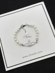 【現貨】Viv1enne Westwood Lucrece 帶鑽星球浮雕別針 珍珠手鍊手環 黃銅：圖片 2