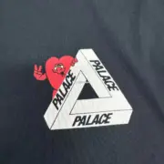 Palace 24SS Tri-Hearts Tee 愛心小人三角 短袖T恤：圖片 5