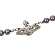 【現貨】Viv1enne Westwood mini bas relief choker 帶鑽星球浮雕 珍珠項鍊頸鍊 槍灰色：圖片 4