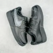 【預售】KAWS x NK Cloud Force 1 聯名  AF1 空軍 板鞋休閒鞋運動鞋：圖片 11