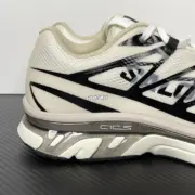 【預售】MM6 x Salomon XT-MM6 薩洛蒙 聯名 復古 運動鞋慢跑鞋休閒鞋 479494 馬吉拉 白黑：圖片 5