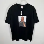 【預售】Sup SS25 WEEK18 Dean Blunt Tee 人物肖像印花照片 短袖T恤 黑/白：圖片 4