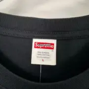 【預售】Sup SS25 WEEK18 Dean Blunt Tee 人物肖像印花照片 短袖T恤 黑/白：圖片 9