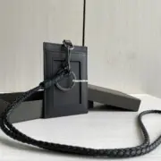 【預售】【雙11新品】BV家 Intrecciato編織 經典款 頭層牛皮 頸掛式證件套 卡片夾 卡套 黑色：圖片 4