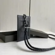 【預售】【雙11新品】BV家 Intrecciato編織 經典款 頭層牛皮 頸掛式證件套 卡片夾 卡套 黑色：圖片 5