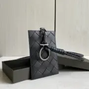 【預售】【雙11新品】BV家 Intrecciato編織 經典款 頭層牛皮 頸掛式證件套 卡片夾 卡套 黑色：圖片 6