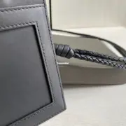 【預售】【雙11新品】BV家 Intrecciato編織 經典款 頭層牛皮 頸掛式證件套 卡片夾 卡套 黑色：圖片 10