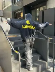 巴黎 BLC 23SS 秀款 膠帶 繃帶logo 水洗做舊 破壞 帽T連帽衛衣帽衫：圖片 7