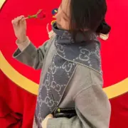 GUC 雙面字母 雙G緹花 流蘇 羊絨 圍巾 披肩 牛仔色/淺棕：圖片 6