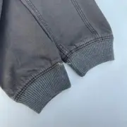 【現貨】D1OR 24FW 刺繡logo 重磅石墨水洗做舊 連帽夾克外套：圖片 17