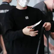 【預售】LOWE 25SS 華夫格棉質 經典刺繡 薄款衛衣大學T長袖 針織：圖片 2