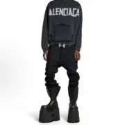 【預售】【雙11福利】巴黎 BLC 25SS 秀款 膠帶 繃帶logo 水洗做舊 帽T連帽衛衣帽衫 水洗黑色：圖片 3