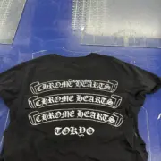 【現貨】Chrome Hearts 25SS 東京限定 捲軸梵文 短袖T恤 CH克羅心：圖片 6