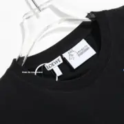 LOWE 23SS 宮崎駿 聯名 霍爾的移動城堡 火焰 卡西法 口袋刺繡 短袖 T恤：圖片 10