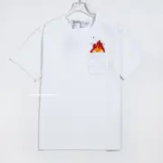 LOWE 23SS 宮崎駿 聯名 霍爾的移動城堡 火焰 卡西法 口袋刺繡 短袖 T恤：圖片 16