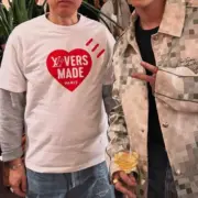 【預售】1V 25SS Nigo 時尚週秀款 員工限定 正面愛心字母 背面小logo 短袖T恤：圖片 2