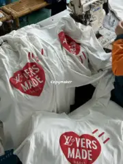 【預售】1V 25SS Nigo 時尚週秀款 員工限定 正面愛心字母 背面小logo 短袖T恤：圖片 6