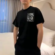 LOWE 22FW Anagram T-shirt 經典刺繡幾何渲染 印花假口袋 短袖T恤：圖片 8