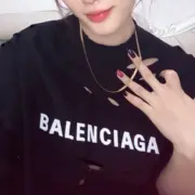 巴黎 BLC 24SS 秀款 反轉鏡像字母刺繡 破壞刀割反穿 短袖T恤：圖片 7