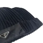 PRA 20FW 尼龍拼接 經典三角標 羊毛混紡 毛帽冷帽毛線帽帽子：圖片 7