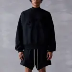 23SS FOG ESSENTIALS 副線 膠標 大學T圓領衛衣 FEAR OF GOD 玄青黑 圓弧字母