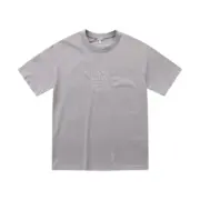 【618現貨】LOWE 25SS 胸口經典幾何刺繡logo 簡約 短袖T恤 淺灰