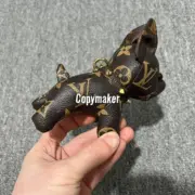 【現貨】【福利回饋】1V 20SS 經典老花 法鬥犬小狗 吊飾鑰匙圈掛飾裝飾 VIP贈品：圖片 10