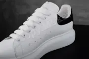 【預售】Alexander McQueen 亞歷山大 麥昆 經典 黑白皮尾 絨尾 小白鞋 板鞋：圖片 9