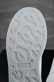 【預售】Alexander McQueen 亞歷山大 麥昆 經典 黑白皮尾 絨尾 小白鞋 板鞋：圖片 17