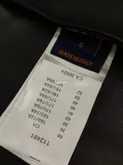 【現貨】【福利回饋】1V 25SS 鏤空 滿版老花字母logo 全皮夾克皮革外套 黑色：圖片 9