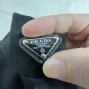 PRA 23FW 素色簡約 三角標小logo 鐵牌 高領長袖T恤 打底衫 內搭：圖片 12