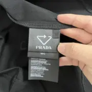 PRA 23FW 素色簡約 三角標小logo 鐵牌 高領長袖T恤 打底衫 內搭：圖片 21