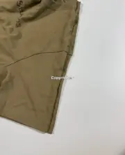 【現貨】Acne Studios 25SS 原廠鉚釘logo字母 圓領純棉短袖T恤 卡其色：圖片 8