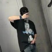 【預售】巴黎 BLC 26SS Britney Spears系列 小甜甜布蘭妮 水洗做舊人像簽名 短袖T恤：圖片 4