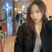 STONE ISLAND 22SS 石頭島 純色 金屬尼龍 拉鍊夾克 外套：圖片 4