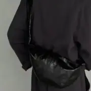 【現貨】LEMAIRE Croissant Bag 羊皮 牛角包流浪包可頌包側背包斜背包 小號 黑色：圖片 7