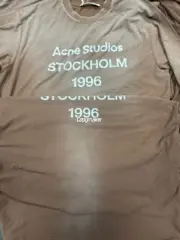 【預售】Acne Studios 26SS 1996水洗做舊經典logo 圓領純棉短袖T恤 巧克力棕：圖片 9