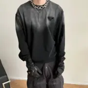 PRA 23FW Ripped-Triangle 三角標 漸變漸層褪色 水洗煙燻 衛衣大學T長袖：圖片 4