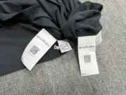 【預售年後出貨】Acne Studios 26SS 1996 植絨刺繡水洗做舊經典logo 圓領純棉短袖T恤：圖片 9