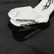 巴黎 BLC 24SS 火焰字母 限定 襪子中筒襪棉襪長襪足球襪：圖片 7