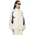 【現貨】BLC 巴黎 23FW 秀款 3B sports Icon 刺繡Logo 復古 運動外套夾克衝鋒衣 奶白